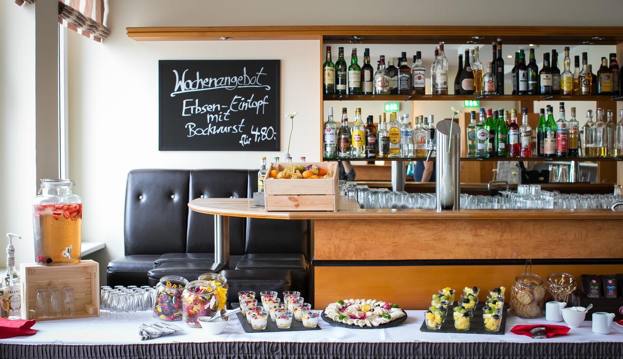 Hotel Am Rhein Веселинг Екстериор снимка
