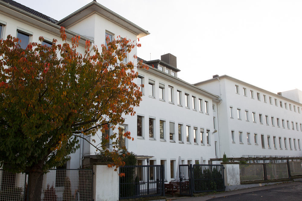 Hotel Am Rhein Веселинг Екстериор снимка